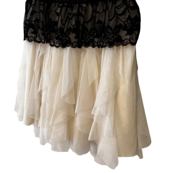 BCBG Girls Shantung Bodice Dress Winter White and Black Layered Tiered Tulle 12 - Picture 3 of 16